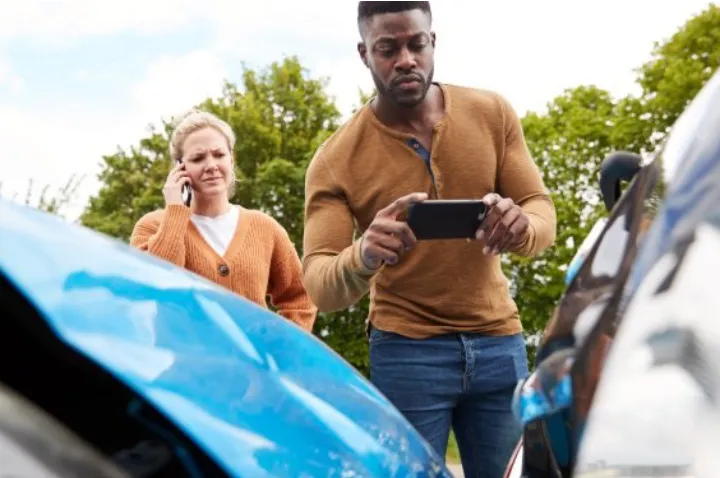 سه اقدام مهمی که هنگام تصادف رانندگی در انتاریو باید انجام داد